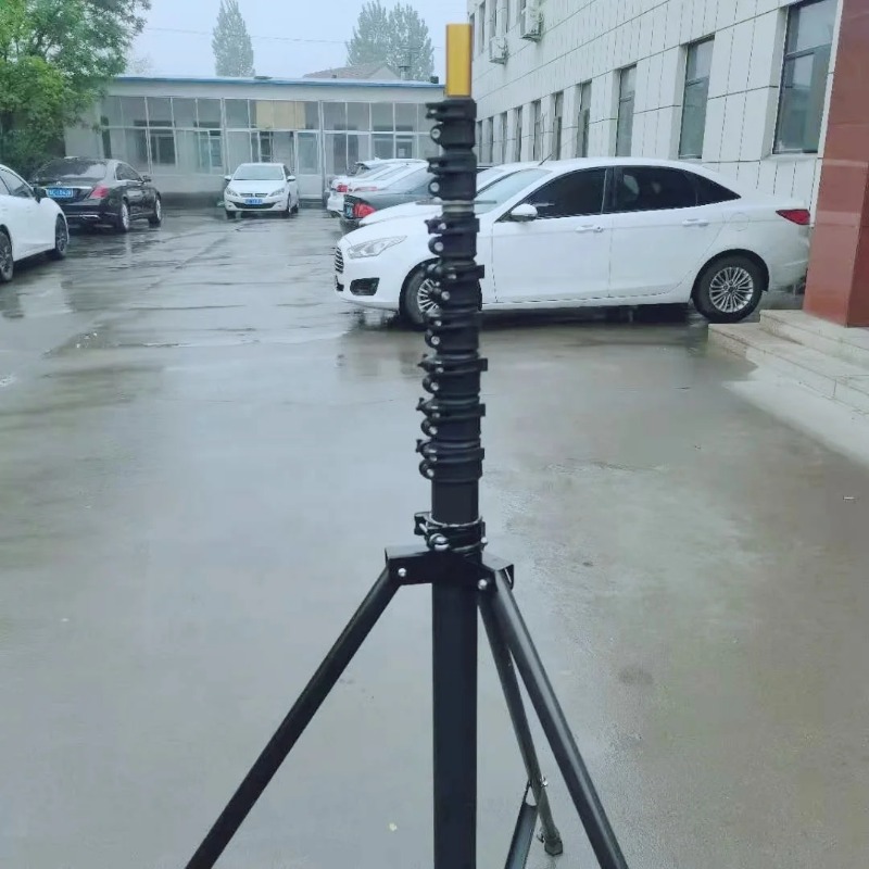 حامل كاميرا ثلاثي القوائم من أ - مراجعة Monitor Stand وسعره