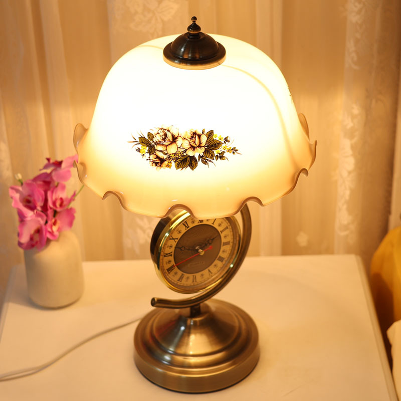 مصباح مكتبي بتصميم عتيق مستوحى - مراجعة Desk Lamp وسعره